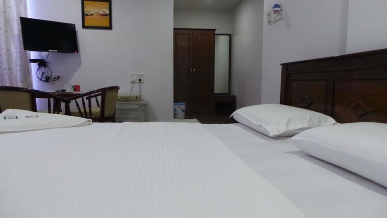 Bedroom, acme-ozone 2 Bedroom 700 Sq.Ft. Apartment In Manpada Thane 9854230