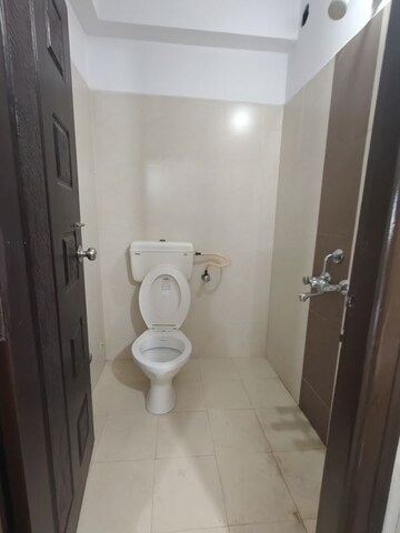Bathroom in 3 BHK Apartment at Venkat Enclave Hitech City, Hi Tech City – for Rent