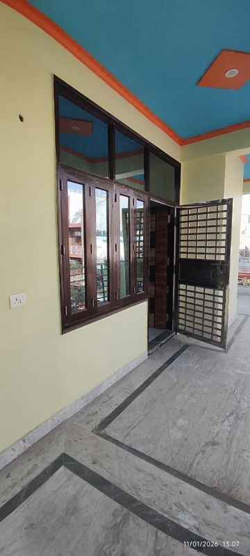 Room in 2.5 BHK Independent House at Sector 11 – for Rent