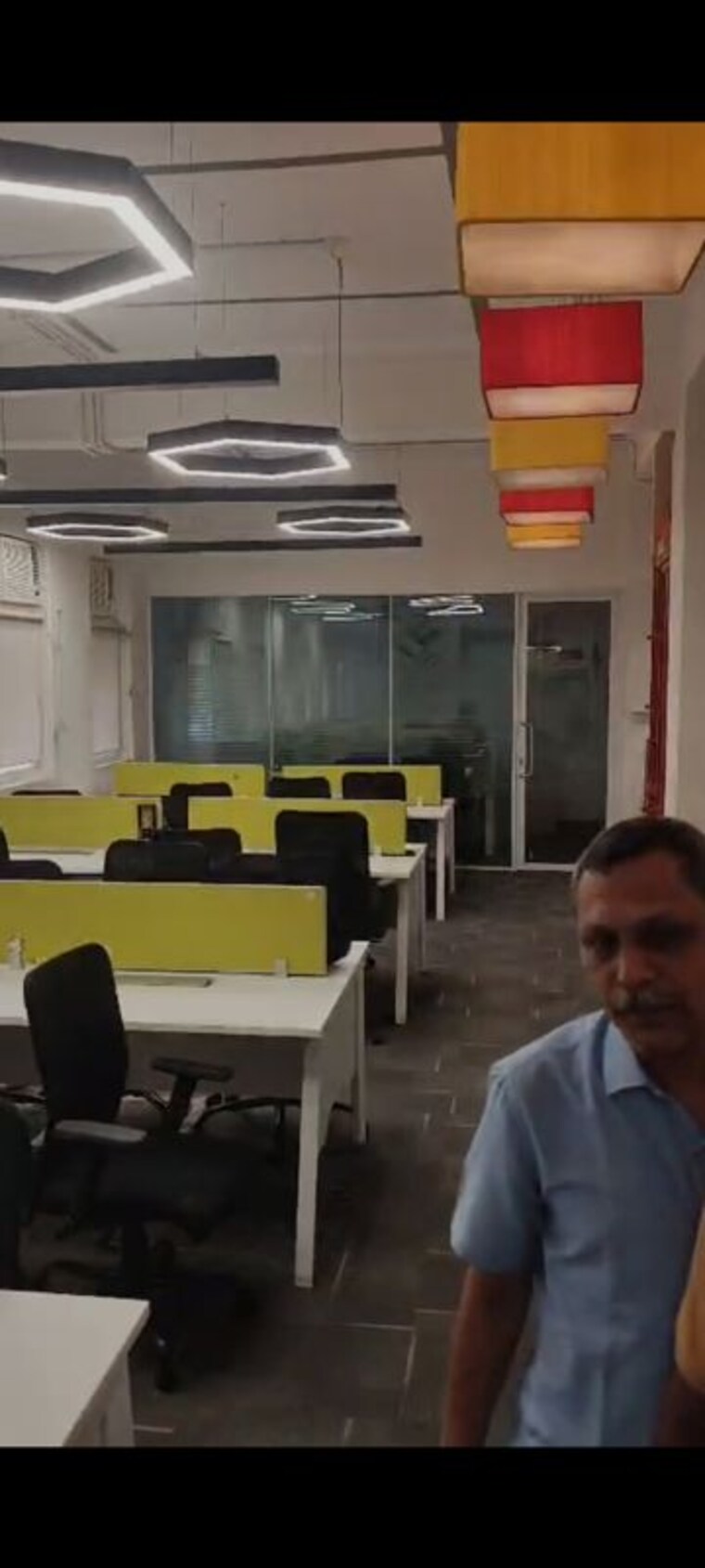 Team Area, worli naka Commercial Office Space 1800 Sq.Ft. In Worli Naka Mumbai 9854283