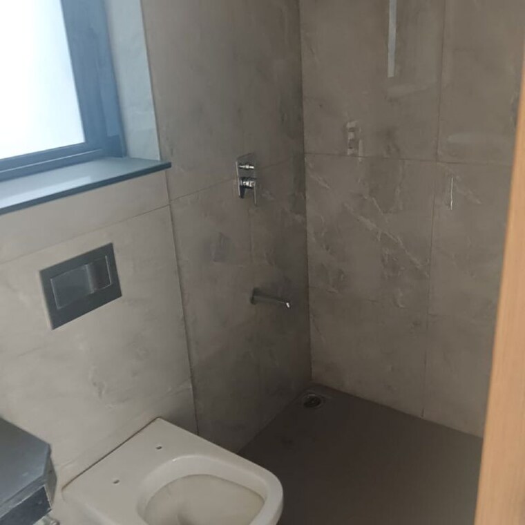 Bathroom, powai 1 Bedroom 460 Sq.Ft. Apartment In Powai Mumbai 9854285
