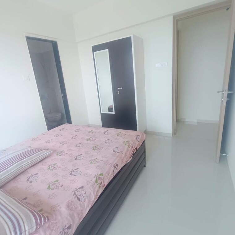 Bedroom, lodha-versova 3 Bedroom 950 Sq.Ft. Apartment In Yari Road Mumbai 9854298