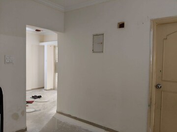 Room in 2 BHK Apartment at Ocean Meadows, Wakad – for Rent