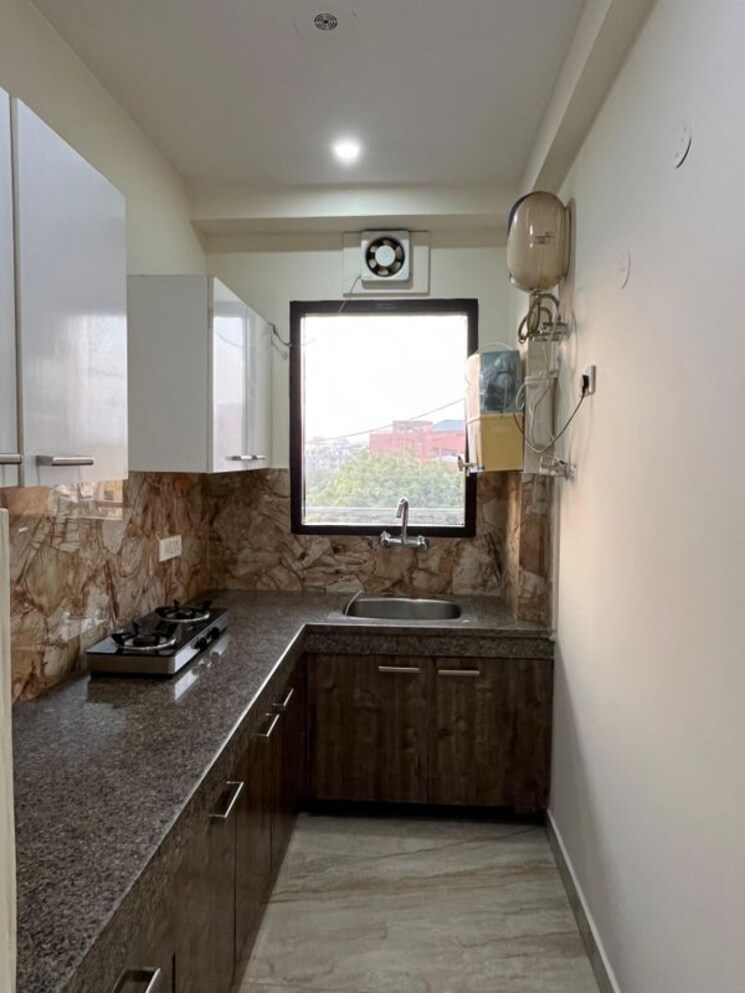 Bathroom, vipul-square 1 Bedroom 600 Sq.Ft. Builder Floor In Sushant Lok I Gurgaon 9854305