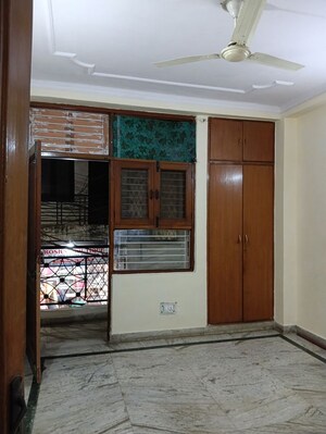 Room in 2 BHK Builder Floor at Malviya Nagar – for Rent