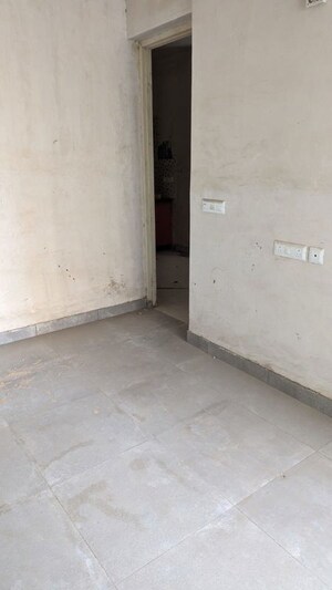 Room in 2 BHK Apartment at Saya Gold Avenue, Vaibhav Khand – for Rent