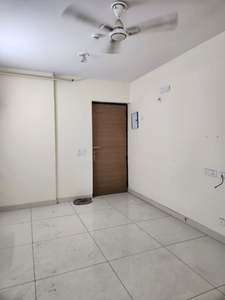 Room, saya-gold-avenue 2 Bedroom 1080 Sq.Ft. Apartment In Vaibhav Khand Ghaziabad 9854308