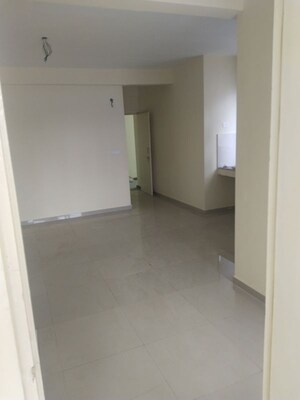 Room in 2 BHK Apartment at MRG Ultimus, Sector 90 – for Rent