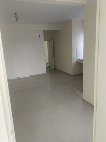 Room in 2 BHK Apartment at MRG Ultimus, Sector 90 – for Rent
