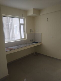 2 BHK Apartment For Rent in MRG Ultimus