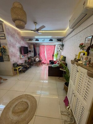 Team Area in 2.5 BHK Apartment at Shree New Vaishali Apartment, Kandivali West – for Sale