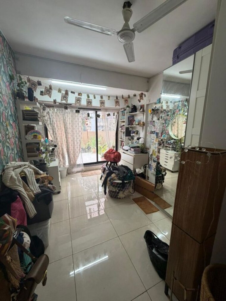 Team Area, shree-new-vaishali-apartment 2.5 Bedroom 750 Sq.Ft. Apartment In Kandivali West Mumbai 9854315