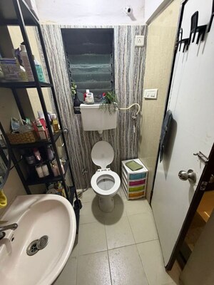 Washroom in 2.5 BHK Apartment at Shree New Vaishali Apartment, Kandivali West – for Sale