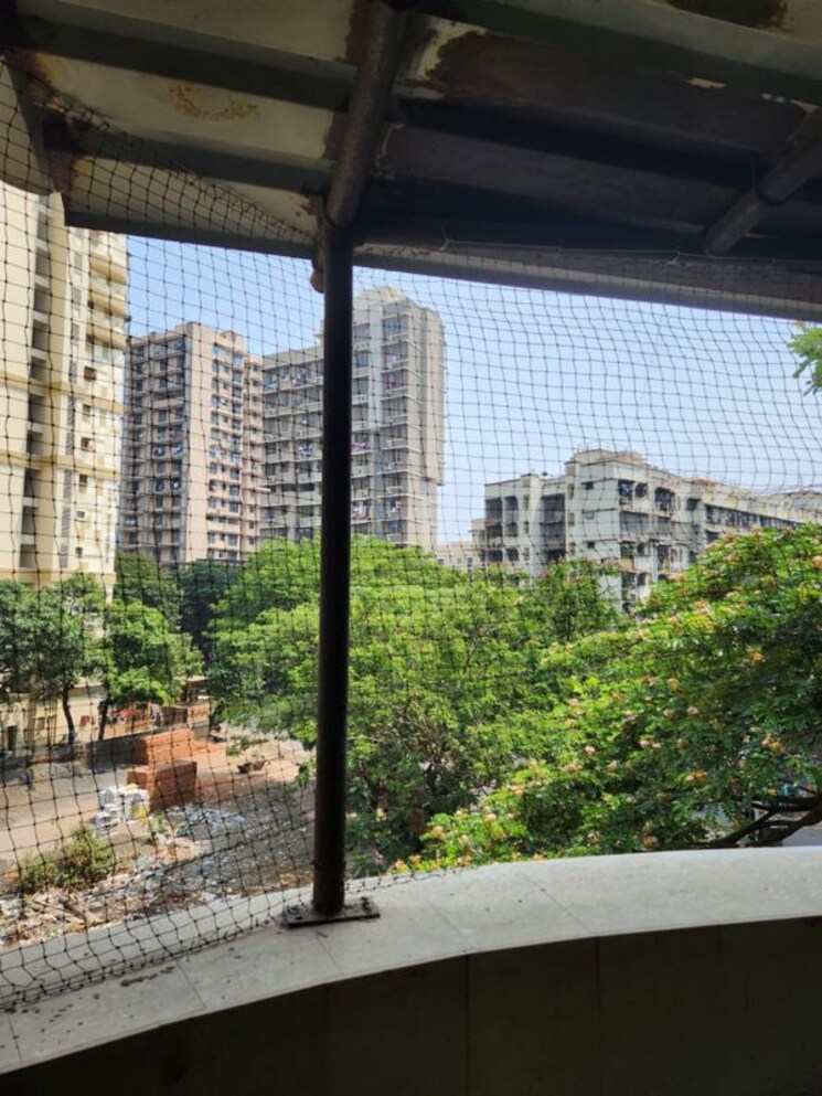 Balcony, shree-new-vaishali-apartment 2.5 Bedroom 750 Sq.Ft. Apartment In Kandivali West Mumbai 9854315