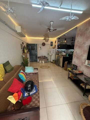 Living Room in 2.5 BHK Apartment at Shree New Vaishali Apartment, Kandivali West – for Sale