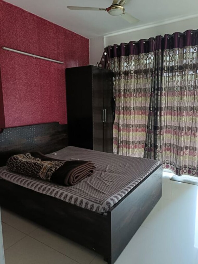 Bedroom, sector 39 4 Bedroom 3000 Sq.Ft. Apartment In Sector 39 Gurgaon 9854281