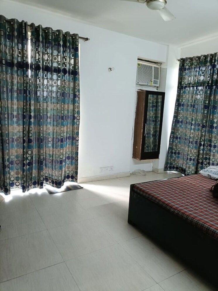 Balcony, sector 39 4 Bedroom 3000 Sq.Ft. Apartment In Sector 39 Gurgaon 9854281