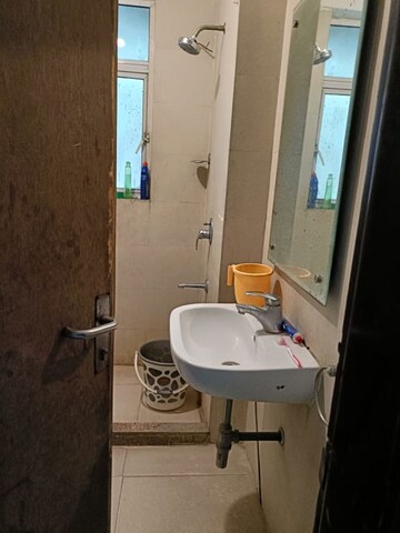 Bathroom in 4 BHK Apartment at Sector 39 – for Rent