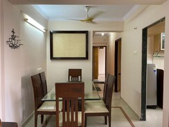 2 BHK Apartment For Rent in Cosmic Heights