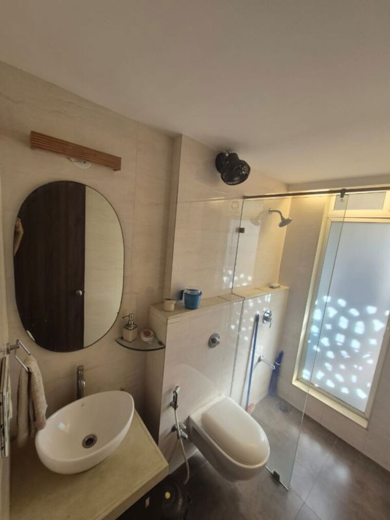 Bathroom, sabari-shobha 3 Bedroom 1400 Sq.Ft. Apartment In Chembur Mumbai 9854313