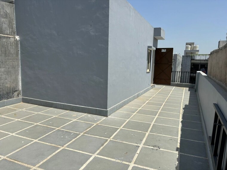 Balcony, sector 46 1 RK 400 Sq.Ft. Builder Floor In Sector 46 Gurgaon 9854329