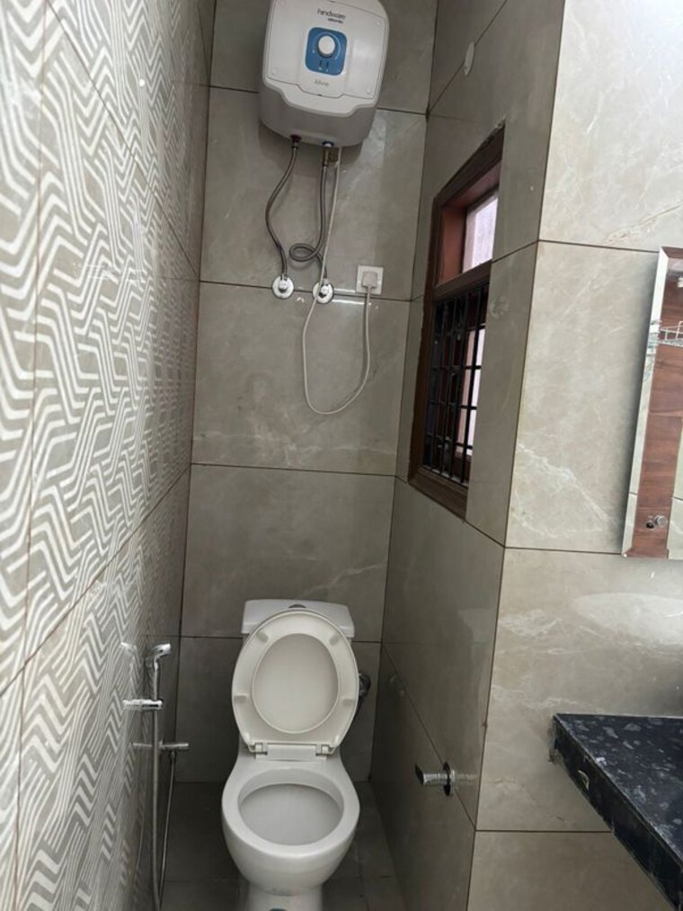Bathroom, sector 46 1 RK 535 Sq.Ft. Builder Floor In Sector 46 Gurgaon 9854336