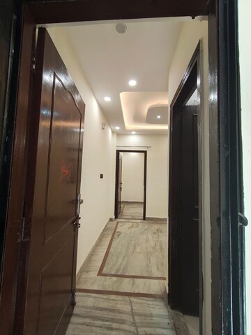 2 BHK Builder Floor For Rent in Govindpuri