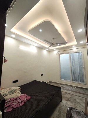 Furnished Amenities in 2 BHK Builder Floor at Govindpuri – for Rent