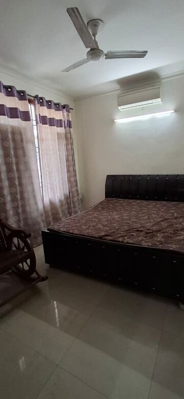 Bedroom in 2 BHK Apartment at Penta Homes, Vip Road – for Rent