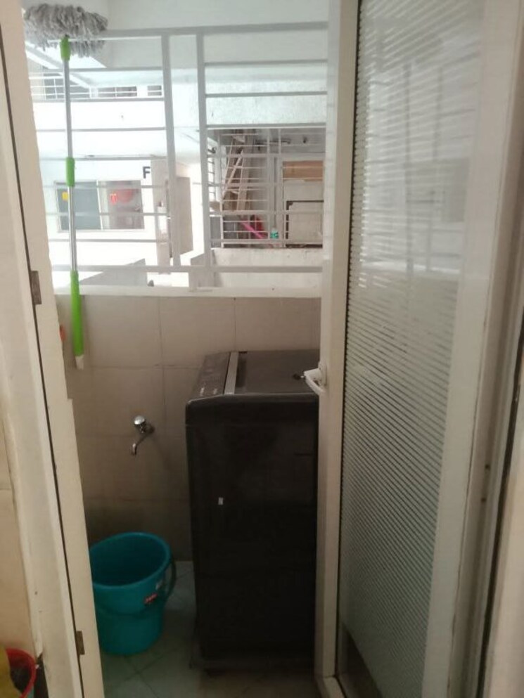 Bathroom, rohan-mithila 2 Bedroom 1200 Sq.Ft. Apartment In Viman Nagar Pune 9854356