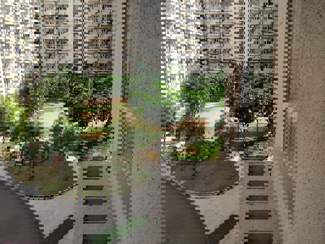 3.5 BHK + Servant Room 2550 Sq.Ft. Apartment in The Legend One