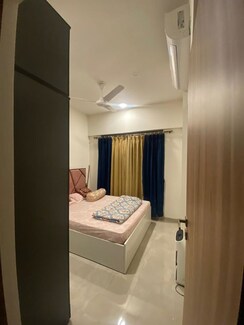 2 BHK Apartment For Rent in Sheth Irene