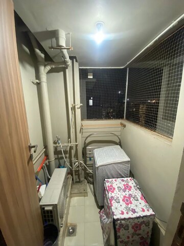 Master Bedroom in 2 BHK Apartment at Sheth Irene, Malad West – for Rent