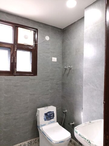 Room in 2 BHK Builder Floor at Mahavir Enclave 1 – for Sale