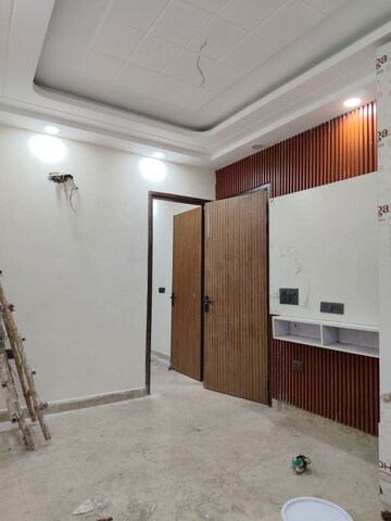 Room in 2 BHK Builder Floor at Govindpuri – for Rent