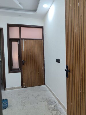Room in 2 BHK Builder Floor at Govindpuri – for Rent