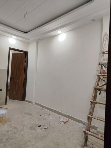 Room in 2 BHK Builder Floor at Govindpuri – for Rent