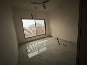 Room in 3 BHK Apartment at Vishwa Bhuvan, Chembur – for Rent