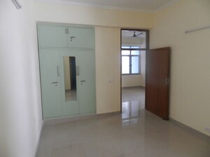 Room in 3 BHK Apartment at Bhukant Vihar, Amausi – for Rent