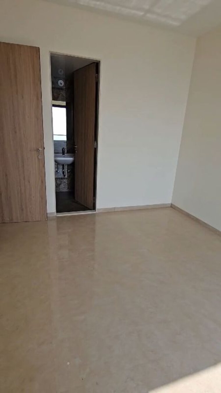 Room, dosti-eastern-bay-phase-2 3 Bedroom 1082 Sq.Ft. Apartment In Wadala Mumbai 9854282