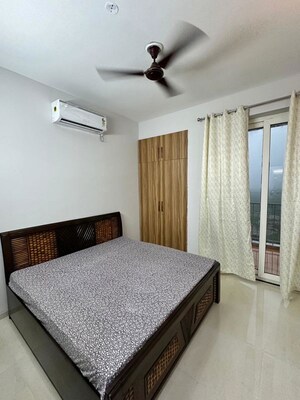 Bedroom in 2.5 BHK Builder Floor at Smart World Gems, Sector 89 – for Sale