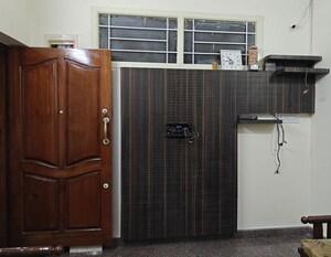 Furnished Amenities in 2 BHK Apartment at Banashankari – for Sale