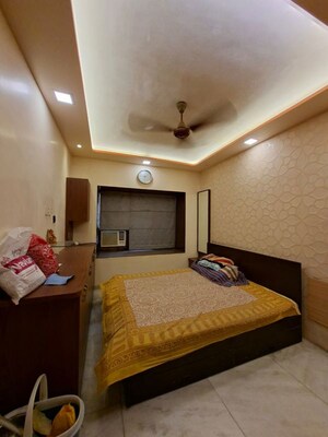 Bedroom in 2 BHK Apartment at Borivali West – for Rent