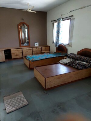 Bedroom in 2 BHK Apartment at Aundh – for Rent