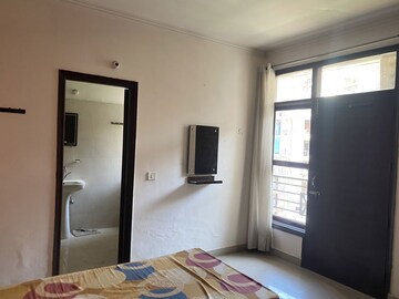 Room in 2 BHK Apartment at Maya Garden City, Lohgarh – for Rent