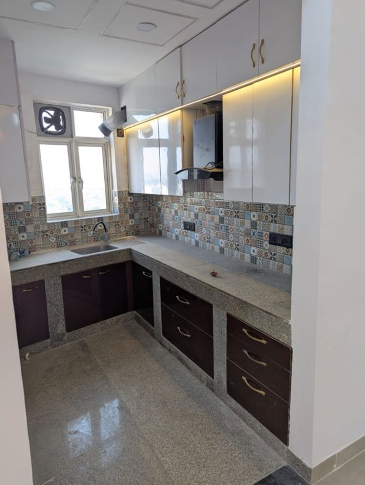 Kitchen, raheja-shilas 2.5 Bedroom 1500 Sq.Ft. Apartment In Sector 109 Gurgaon 9854477