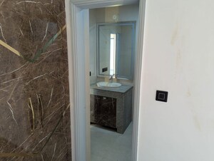 Building Lobby in 2.5 BHK Apartment at Raheja Shilas, Sector 109 – for Rent