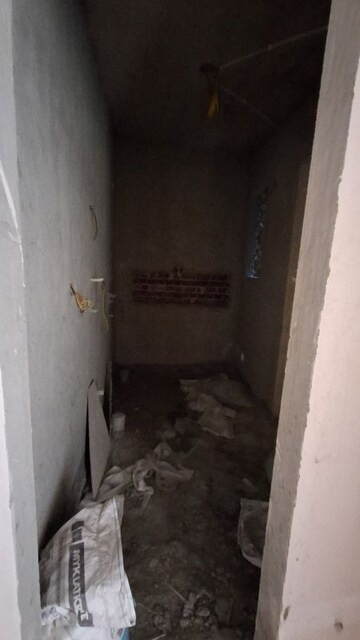 Building Lobby in 4 BHK Builder Floor at BPTP District, Sector 81 – for Sale