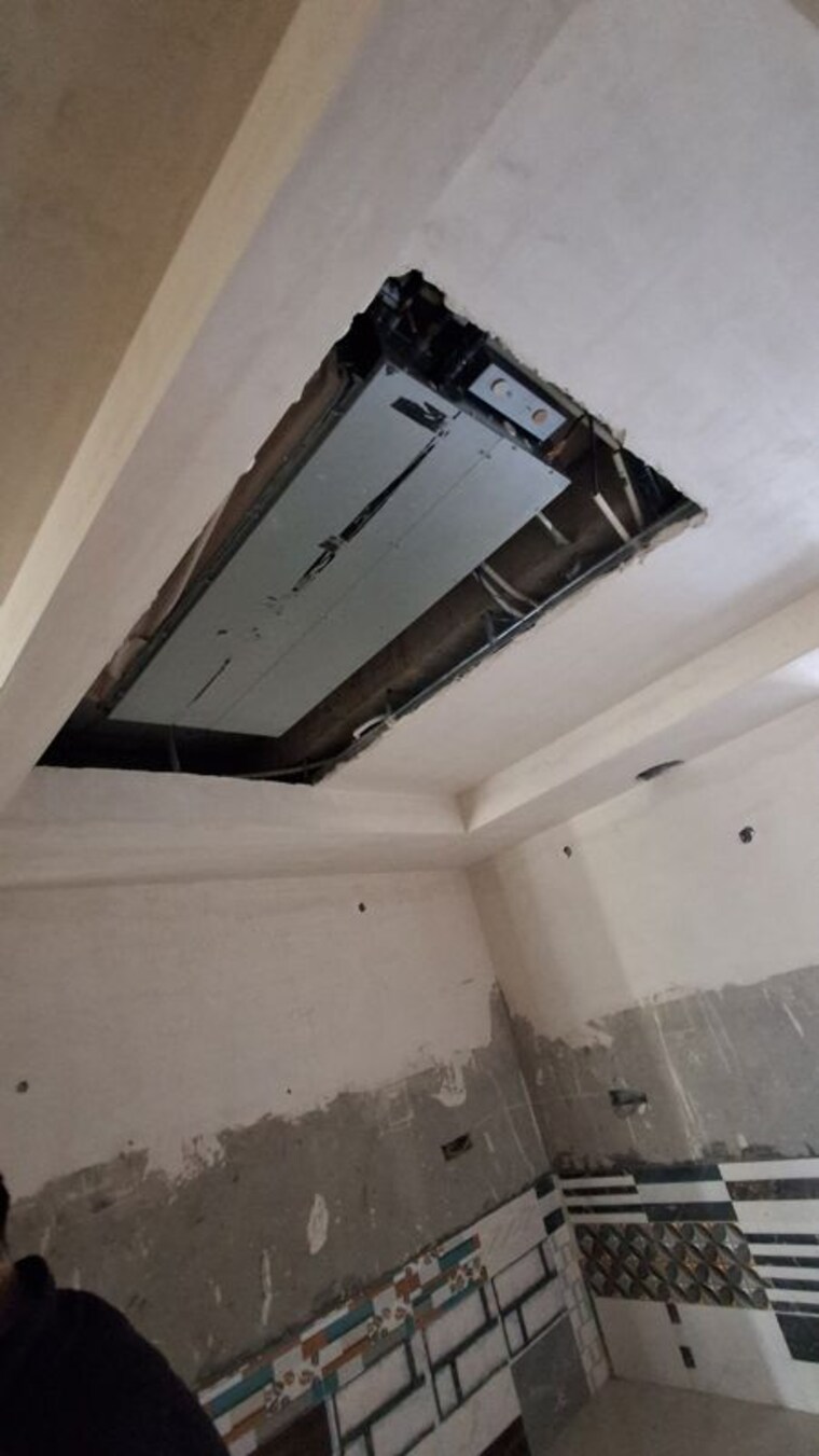 undefined, bptp-district 4 Bedroom 300 Sq.Yd. Builder Floor In Sector 81 Faridabad 9854478