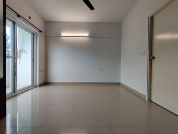 Room in  Apartment at Mantri Webcity, Hennur – for Rent